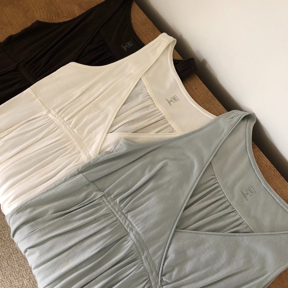 Gap Flowy top size medium - 3 for the price of 1! (teal, white & brown)
